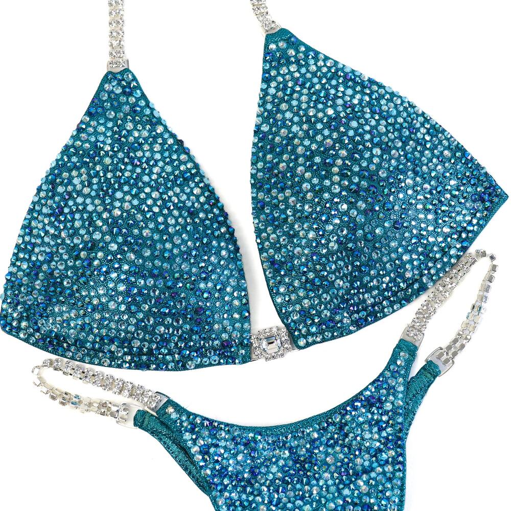 Lucia's Teal Radiance. Medium Molded/Pro.